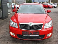 Corridarot Gebraucht 2012 Skoda Octavia Elegance Kombi | 7.890 € (Fairer Preis)