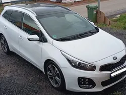 Weiß Gebraucht 2016 Kia Ceed Sportswagon GT-Line Kombi | 10.350 € (Fairer Preis)