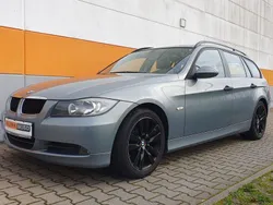 Blau Gebraucht 2006 BMW 320 Sport Line Kombi | 3.000 € (Superpreis)