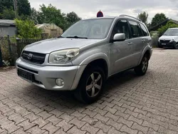 Silver metallic / silver ash Gebraucht 2005 Toyota RAV4 SUV | 5.200 € (Guter Preis)
