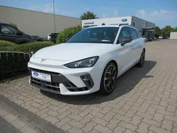 Weiß Gebraucht 2025 Cupra Leon VZ Limousine | 39.950 € (Guter Preis)