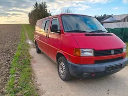 Rot Gebraucht 2002 VW T4 Van | 2.700 € (Guter Preis)