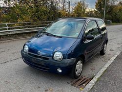 Blau Gebraucht 2000 Renault Twingo Kleinwagen | 650 € (Guter Preis)