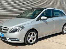 Silber Gebraucht 2014 Mercedes 200 Sport Limousine | 16.700 € (Etwas zu teuer)