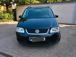Schwarz Gebraucht 2006 VW Touran Van / Kleinbus | 1.600 € (Superpreis)