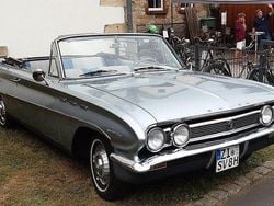 Grau Gebraucht 1962 Buick Special Cabrio | 18.500 €