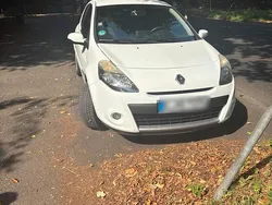 Weiß Gebraucht 2009 Renault Clio Coupé | 3.250 € (Fairer Preis)