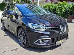 Violett Gebraucht 2018 Renault Scénic IV Initiale Paris Van / Kleinbus | 13.490 € (Guter Preis)