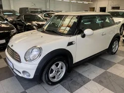 Weiß Gebraucht 2010 Mini Cooper Kleinwagen | 5.350 € (Fairer Preis)