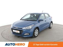 Blau Gebraucht 2017 Hyundai i20 Classic Kleinwagen | 10.400 € (Etwas zu teuer)