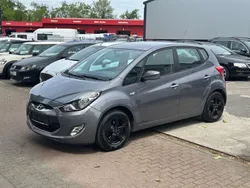 Grau Gebraucht 2014 Hyundai ix20 Edition Van / Kleinbus | 6.600 € (Fairer Preis)