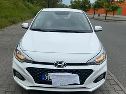 Weiß Gebraucht 2020 Hyundai i20 Select Limousine | 10.200 € (Guter Preis)