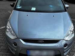 Grau Gebraucht 2007 Ford S-MAX S Van / Kleinbus | 2.300 € (Fairer Preis)