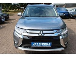 Grau Gebraucht 2017 Mitsubishi Outlander Diamant Edition SUV | 14.999 € (Guter Preis)