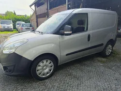 Silber Gebraucht 2016 Opel Combo Van / Kleinbus | 6.990 € (Guter Preis)