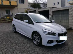 Weiß Gebraucht 2016 BMW 220 Gran Tourer M Sport Van / Kleinbus | 18.799 € (Fairer Preis)