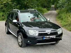 Schwarz Gebraucht 2011 Dacia Duster SUV | 5.000 € (Fairer Preis)