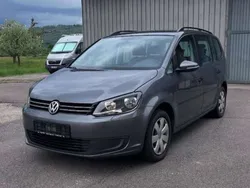 Grau Gebraucht 2010 VW Touran Comfortline Van / Kleinbus | 3.800 € (Fairer Preis)