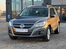 Grau Gebraucht 2011 VW Tiguan Team SUV | 9.990 € (Etwas zu teuer)