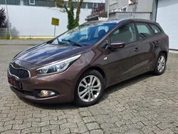 Braun Gebraucht 2013 Kia Ceed Sportswagon Edition 7 Kombi | 7.690 € (Fairer Preis)