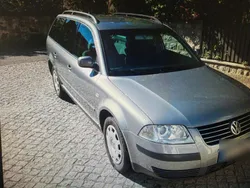 Grau Gebraucht 2002 VW Passat Kombi | 1.800 € (Fairer Preis)