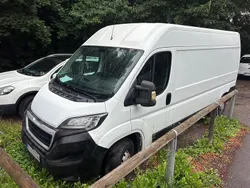 Weiß Gebraucht 2019 Peugeot Boxer Van | 8.999 €