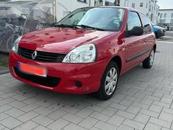 Rot Gebraucht 2010 Renault Clio II Campus Kleinwagen | 500 €