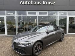 Grau Gebraucht 2023 Alfa Romeo Giulia Premium Limousine | 35.790 € (Fairer Preis)