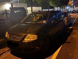 Schwarz Gebraucht 2004 VW Touran Van / Kleinbus | 1.450 € (Guter Preis)