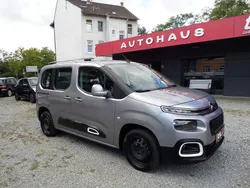 Grau Gebraucht 2019 Citroën Berlingo Feel Van / Kleinbus | 9.490 € (Guter Preis)