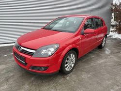 Rot Gebraucht 2005 Opel Astra Elegance Limousine | 3.990 € (Etwas zu teuer)