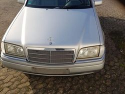 Silber Gebraucht 1996 Mercedes C180 Elegance Limousine | 1.900 € (Superpreis)