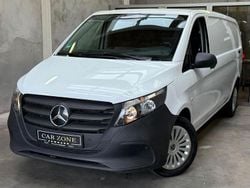 Weiß Gebraucht 2024 Mercedes Vito Van / Kleinbus | 34.490 € (Fairer Preis)
