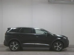 Schwarz Gebraucht 2020 Peugeot 5008 Allure Van / Kleinbus | 15.680 € (Guter Preis)