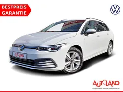 Pure white Gebraucht 2021 VW Golf VIII Life Kombi | 22.490 € (Etwas zu teuer)