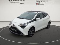 Weiß Gebraucht 2021 Toyota Aygo X-play Kleinwagen | 9.910 € (Guter Preis)