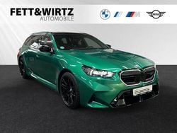 Isle of man gruen metallic Gebraucht 2025 BMW M5 Sport Line Kombi | 119.900 € (Superpreis)