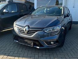 Grau Gebraucht 2016 Renault Mégane GrandTour Intens Kombi | 8.990 € (Etwas zu teuer)