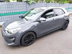 Grau Gebraucht 2022 Kia Rio Edition 7 Limousine | 13.480 € (Fairer Preis)