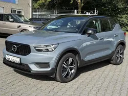 Thunder grey / metallic Gebraucht 2020 Volvo XC40 R-Design SUV | 28.500 € (Etwas zu teuer)