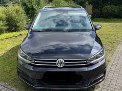 Schwarz Gebraucht 2020 VW Touran IQ Drive Van / Kleinbus | 25.500 € (Fairer Preis)