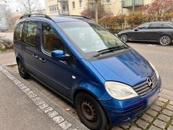 Blau Gebraucht 2005 Mercedes Vaneo Van / Kleinbus | 1.490 € (Fairer Preis)