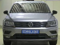 Pyrite silver (metallic) Gebraucht 2022 VW Tiguan Allspace United SUV | 25.950 € (Superpreis)