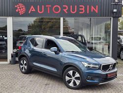 Blau Gebraucht 2022 Volvo XC40 Momentum SUV | 20.800 € (Guter Preis)