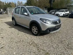 Silber Gebraucht 2011 Dacia Sandero Stepway Kleinwagen | 2.500 € (Superpreis)