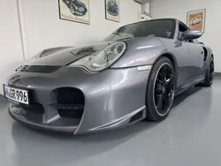 Grau Gebraucht 2002 Porsche 996 Turbo Coupé | 89.996 €