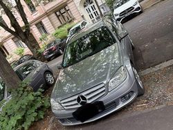 Grau Gebraucht 2011 Mercedes C200 Limousine | 4.100 € (Fairer Preis)