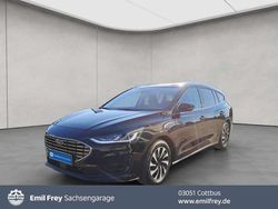 Agate black metallic Gebraucht 2024 Ford Focus Titanium Kombi | 21.440 € (Guter Preis)
