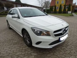 Weiß Gebraucht 2017 Mercedes CLA200 Limousine | 13.990 € (Superpreis)