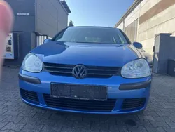 Coastalblue perleffekt Gebraucht 2005 VW Golf IV Trendline Kleinwagen | 2.100 € (Guter Preis)